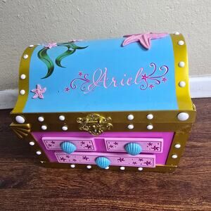Disney Little Mermaid Special Edition Treasure Chest Musical Jewelry Box RARE